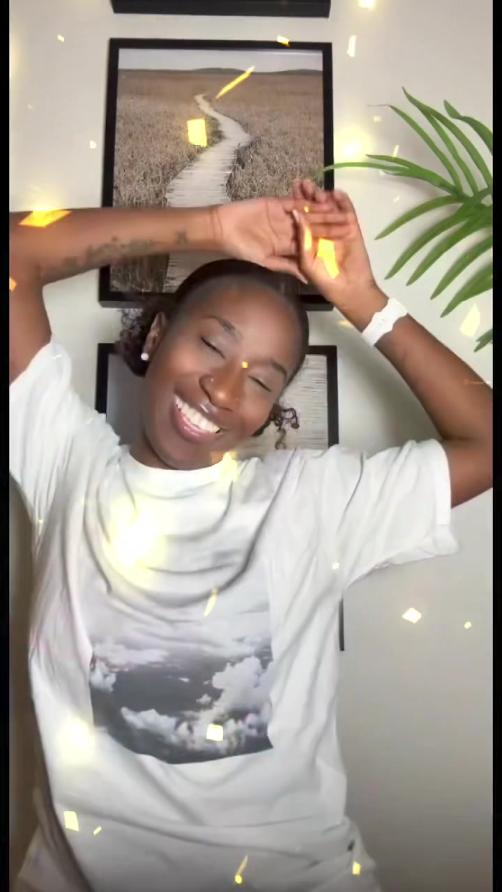 @Lolah_CheckWithJuliet💰
