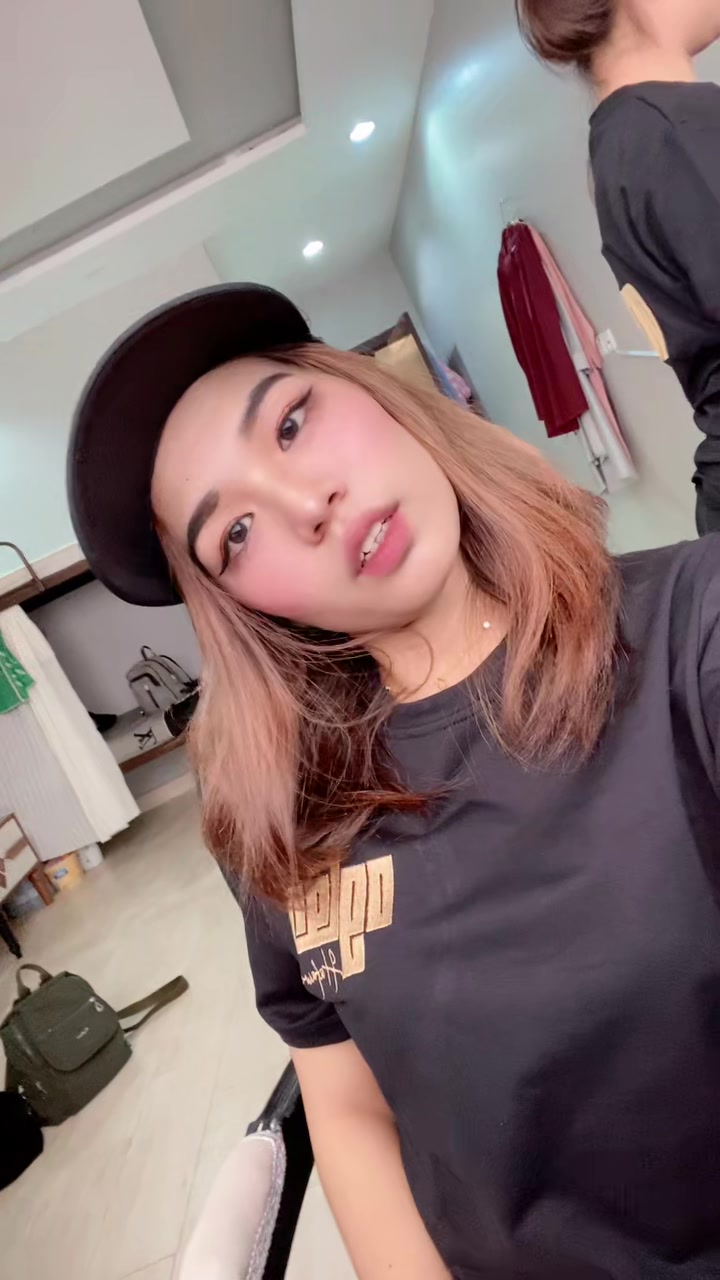 @๐ ๐๐ฆ ๐ฉ๐ซ๐ข๐ง๐๐๐ฌ๐๐ธ๐ฆ