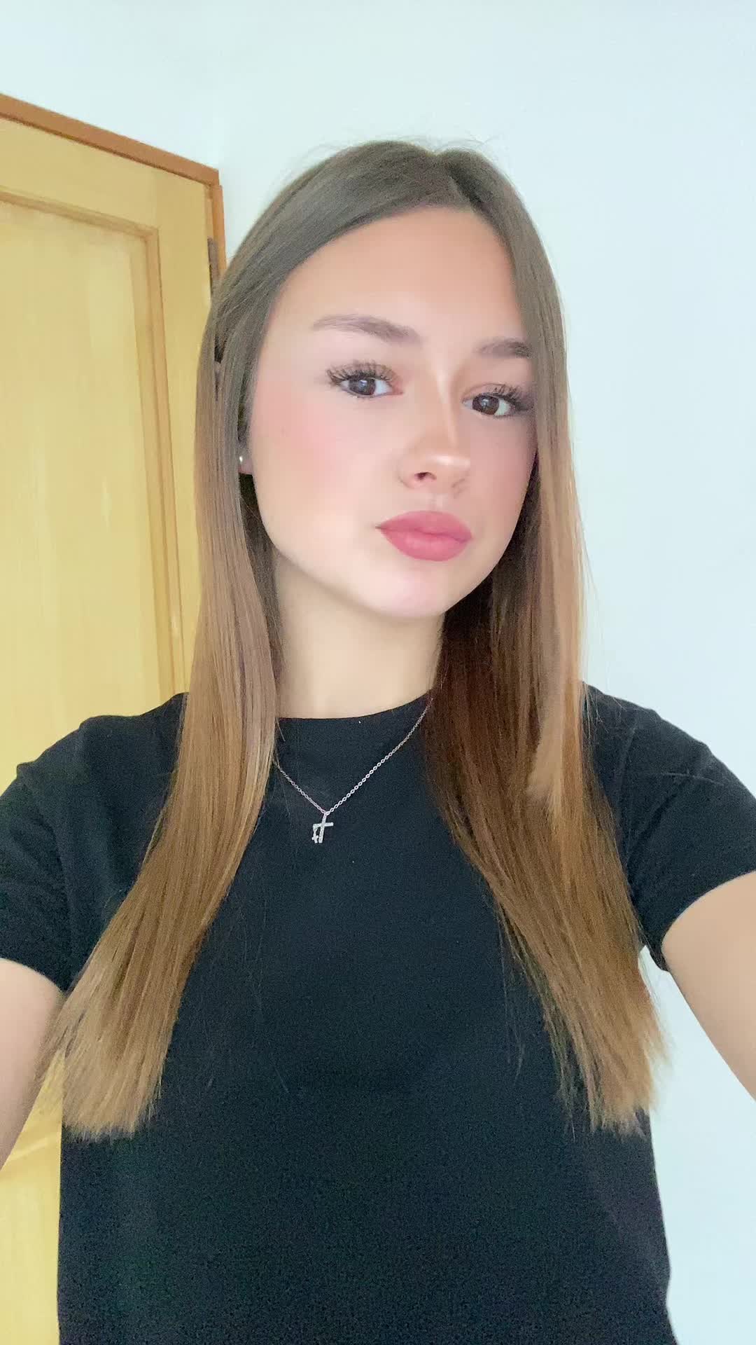 @𝐂𝐡𝐥𝐨𝐞́'🥥🐚🌺🪼