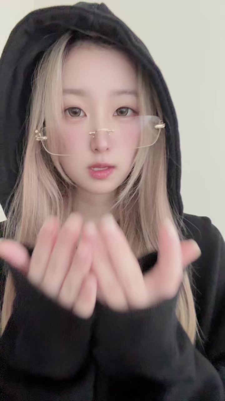 @🤍𝐍𝐄𝐍𝐄 💚