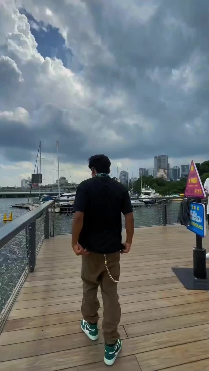 @DoRJeY YOUnG...🧃