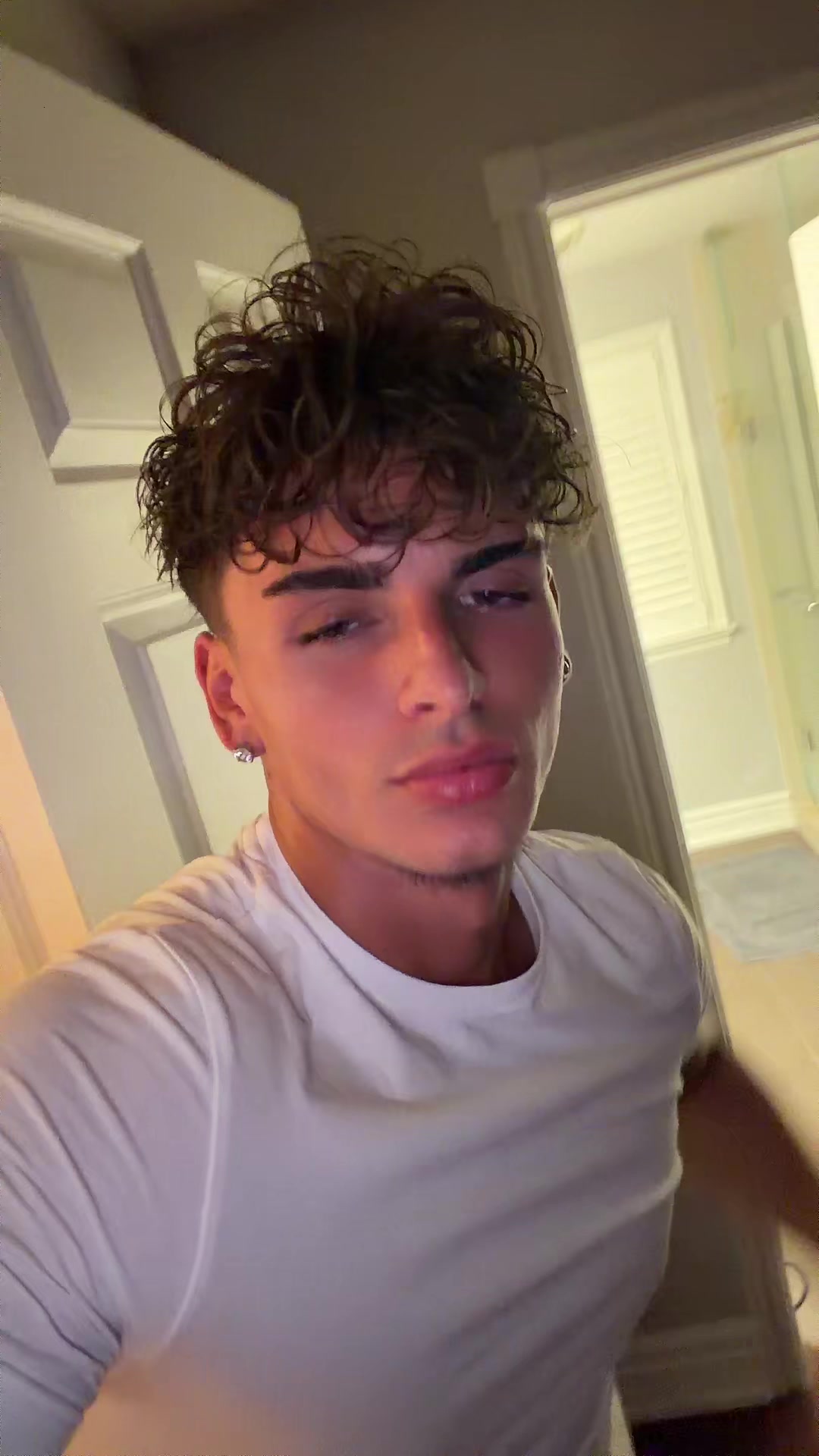 @chris.nikoo