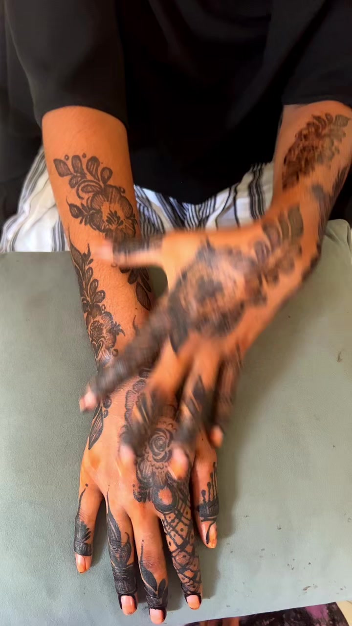 @khadijamariin008🖤💙❤️
