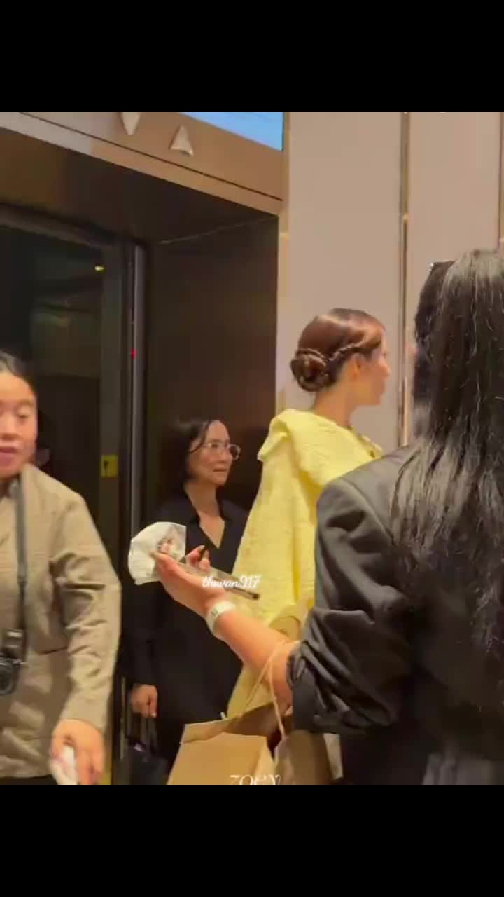 @Thu Vân