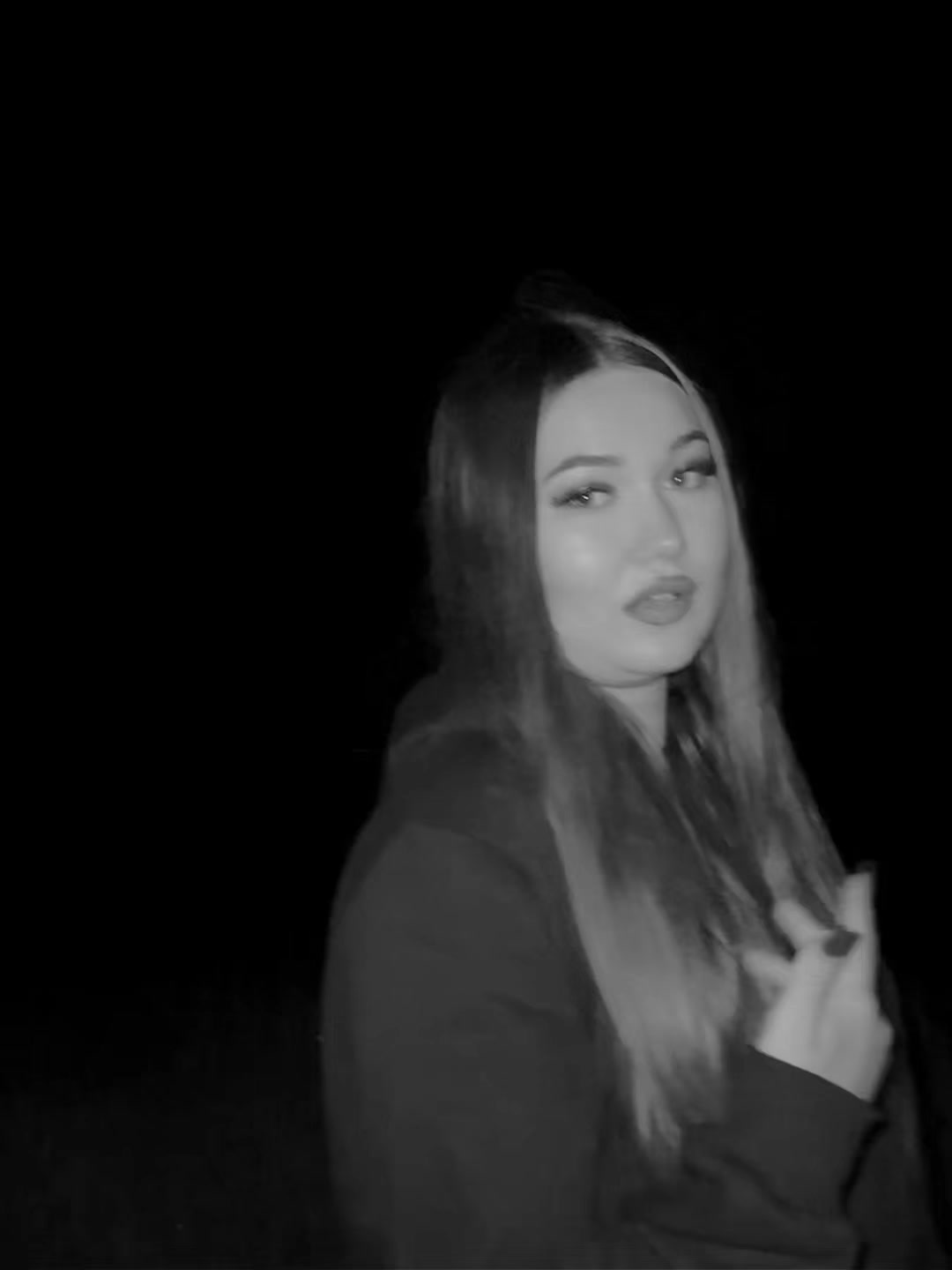 @👸🏻🖤