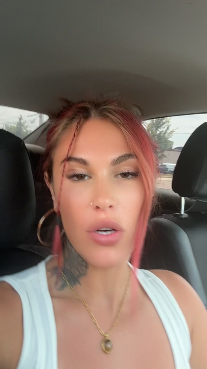 @_vanillamilfshake_