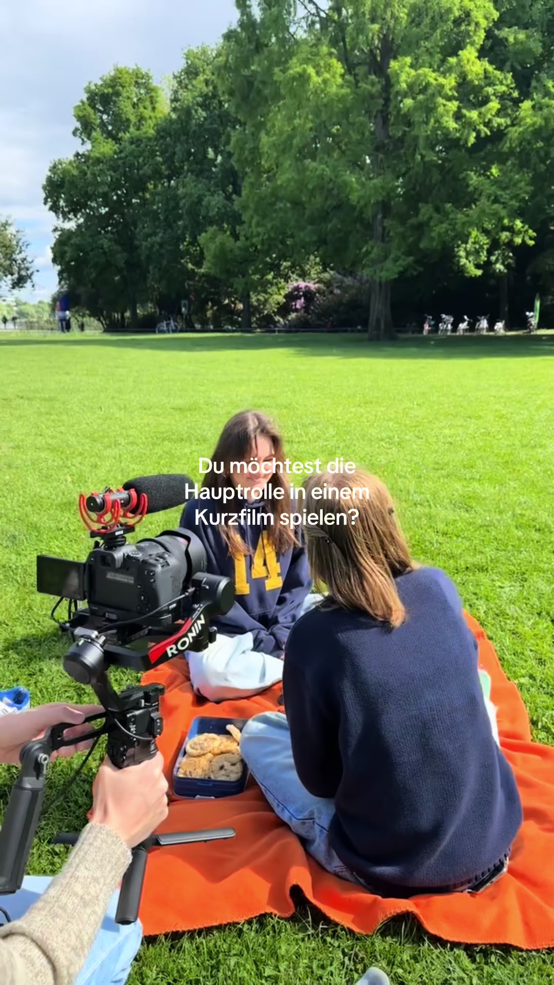 @✮ laura vanessa 🎞️🎬