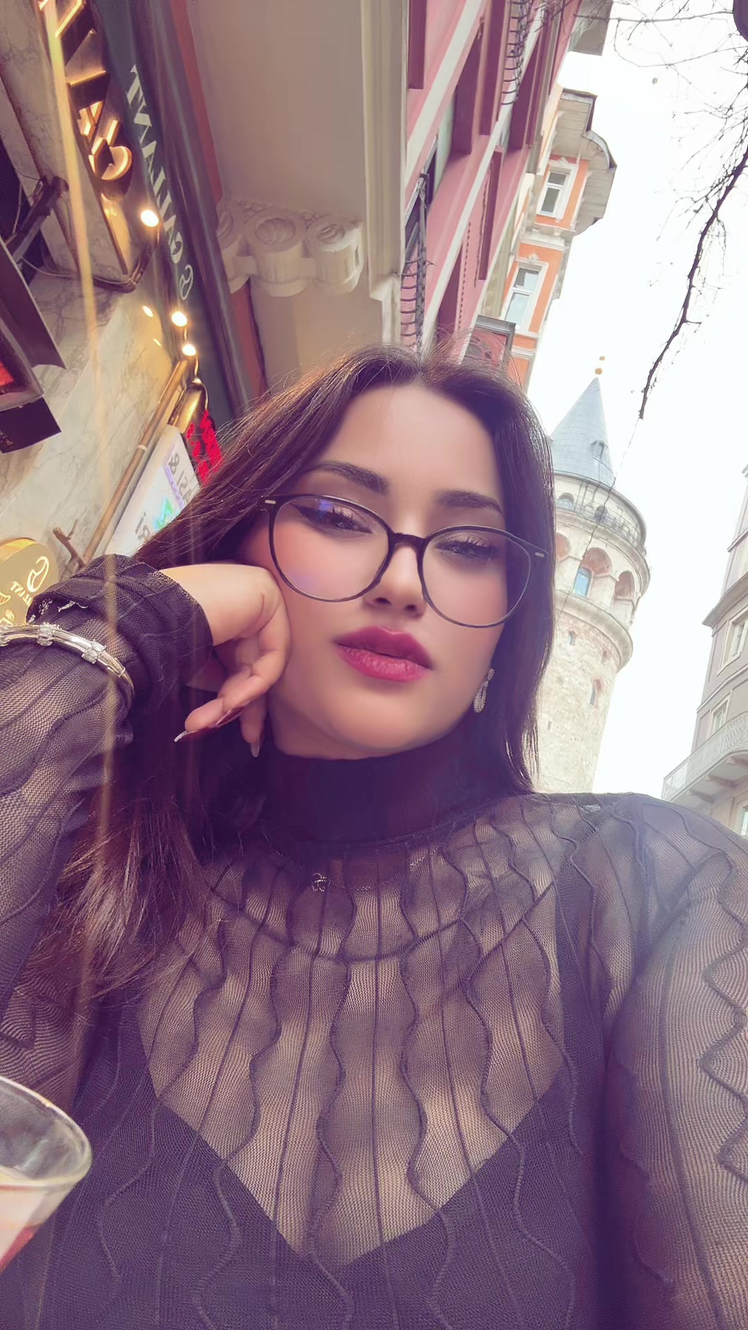 @Eminekyc28