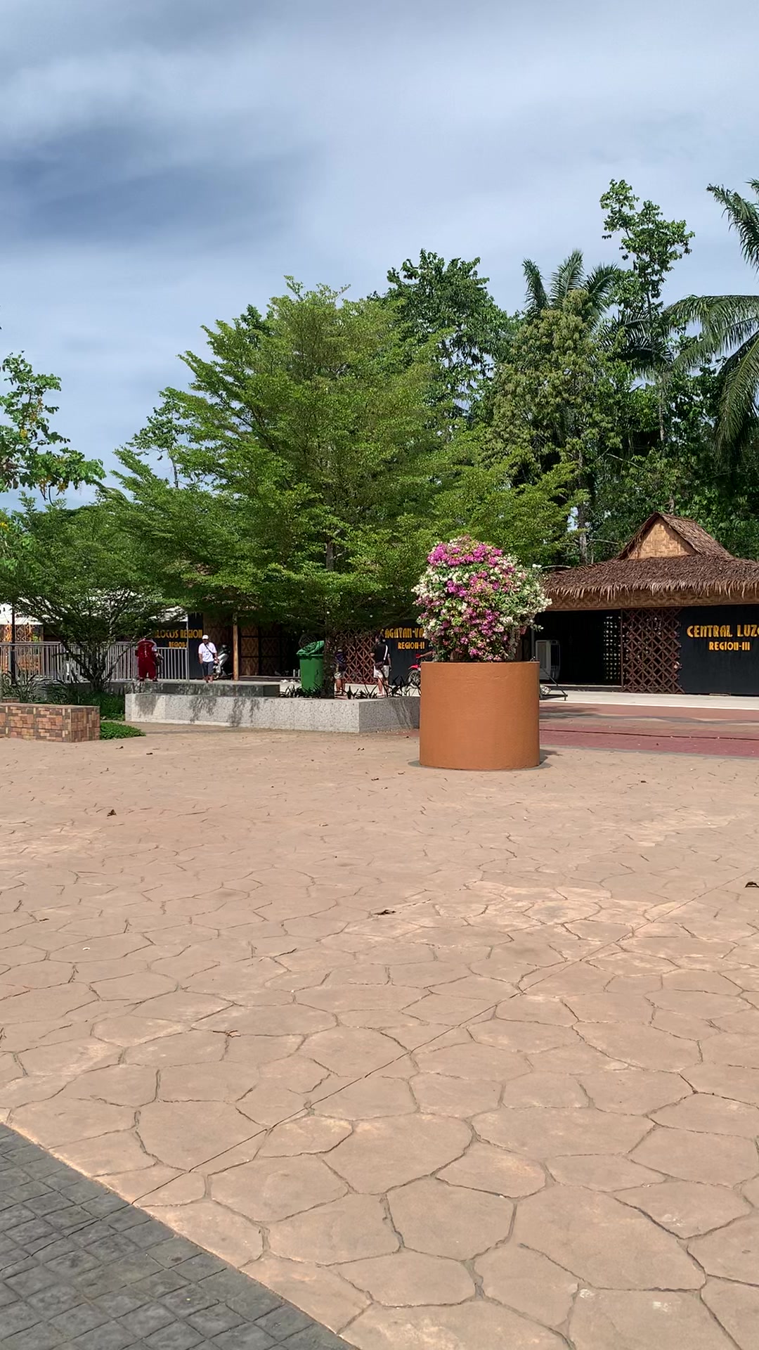@AMBON KELL