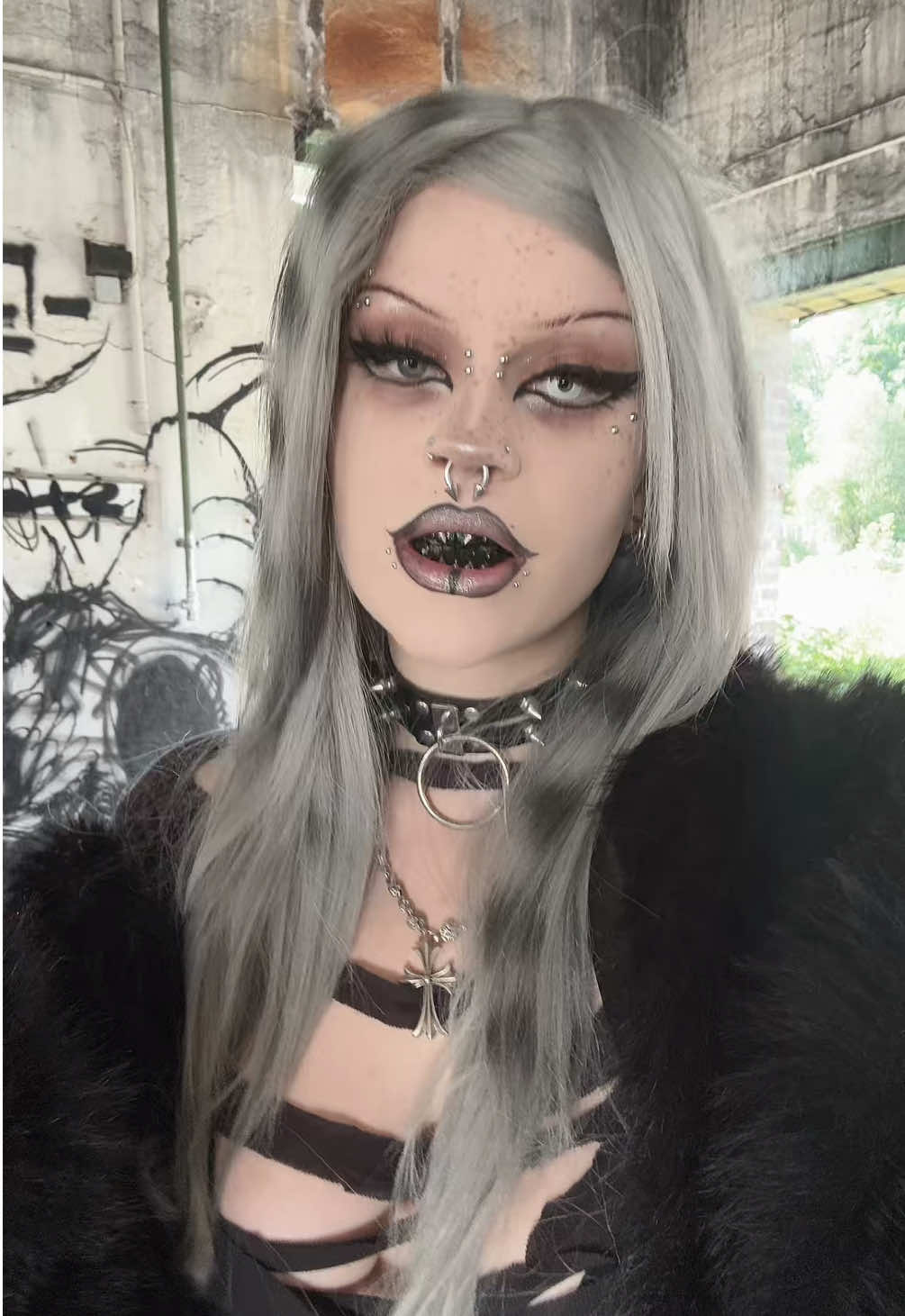 @palesw0rdsgirlx