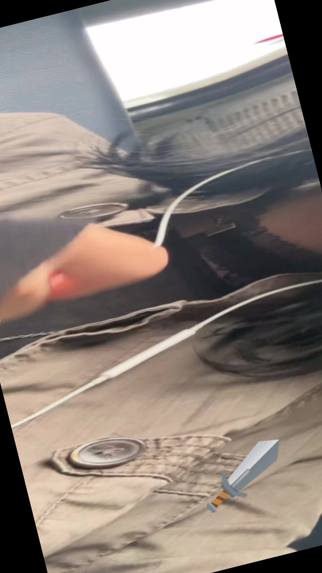 @axlBotQk