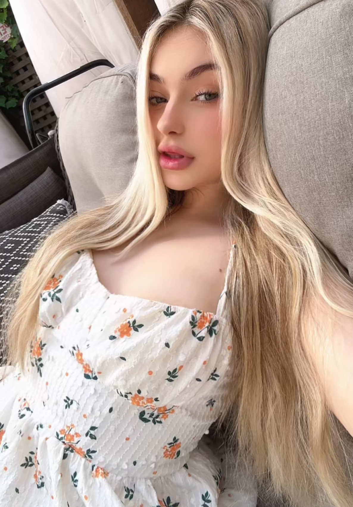 @OLIVIA LOVE🎀