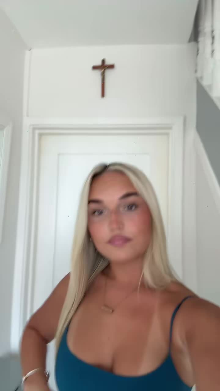 @kayleigh wallace