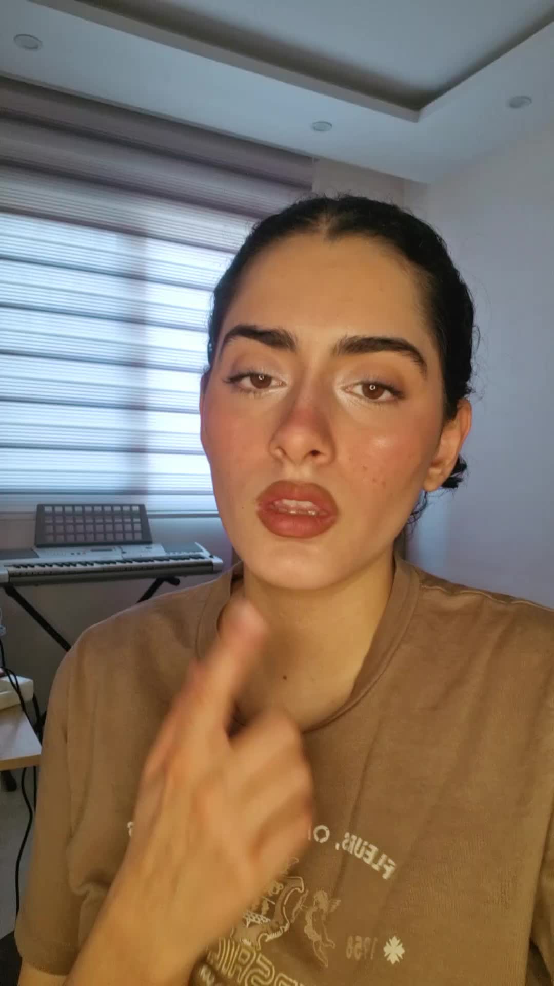 @🤨