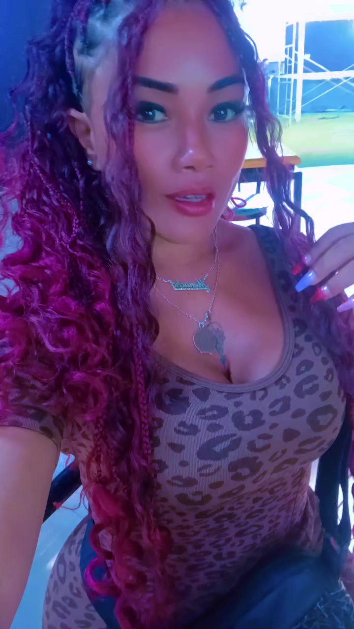 @Dulce Menacho tu negrita bella