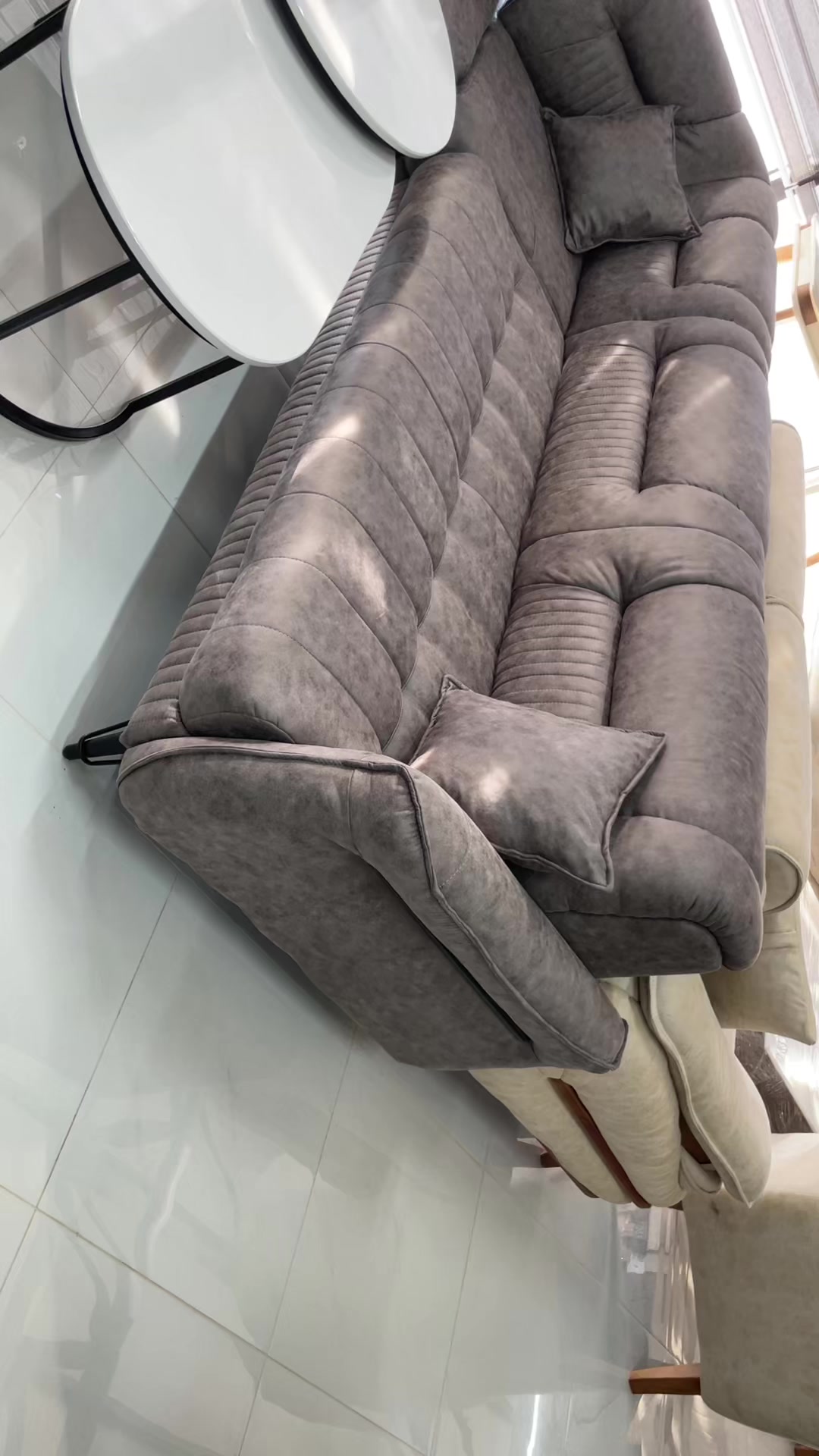 @ELTONI MODEL