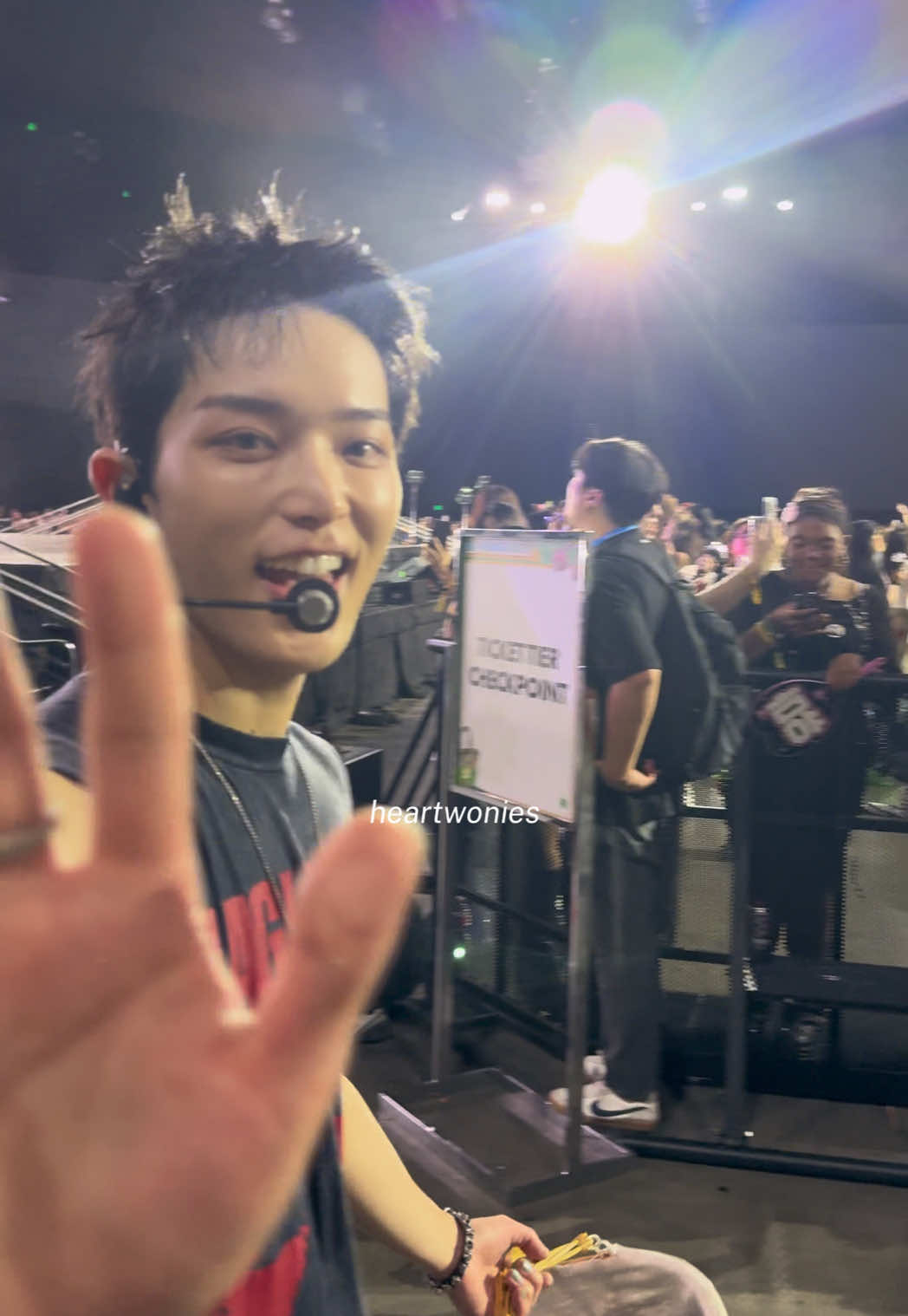 @xo, kim ୨୧
