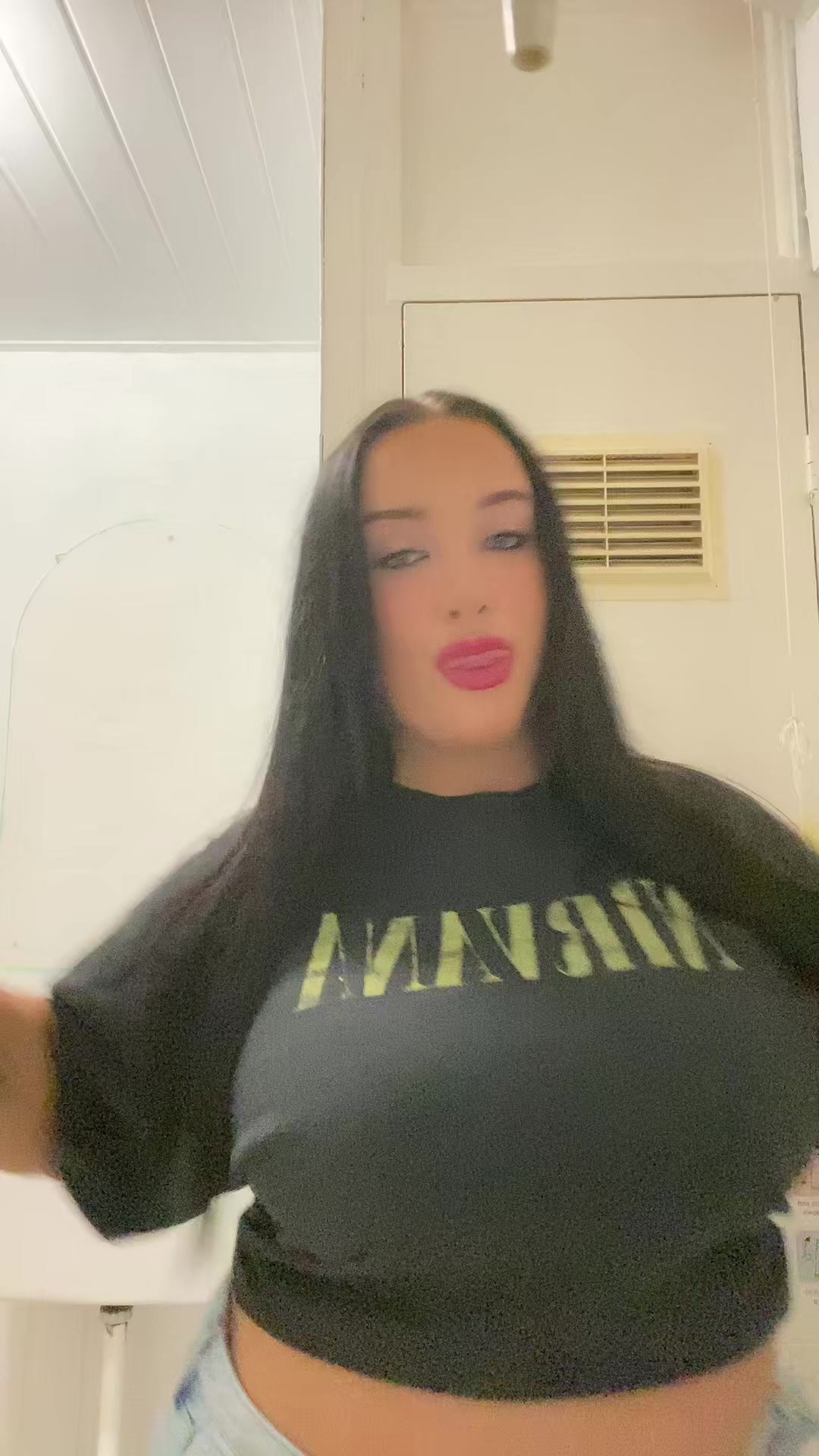 @Jademcgx