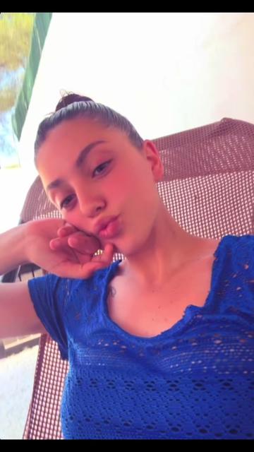 @_.ariiadnaa12
