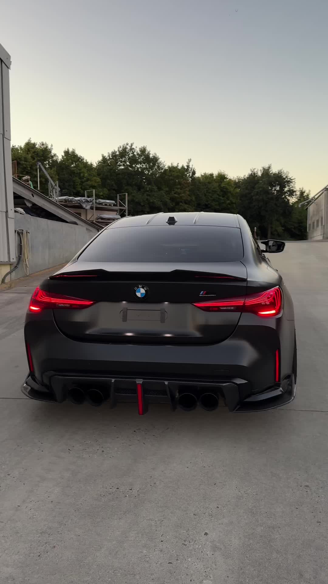 @BAT_M4N