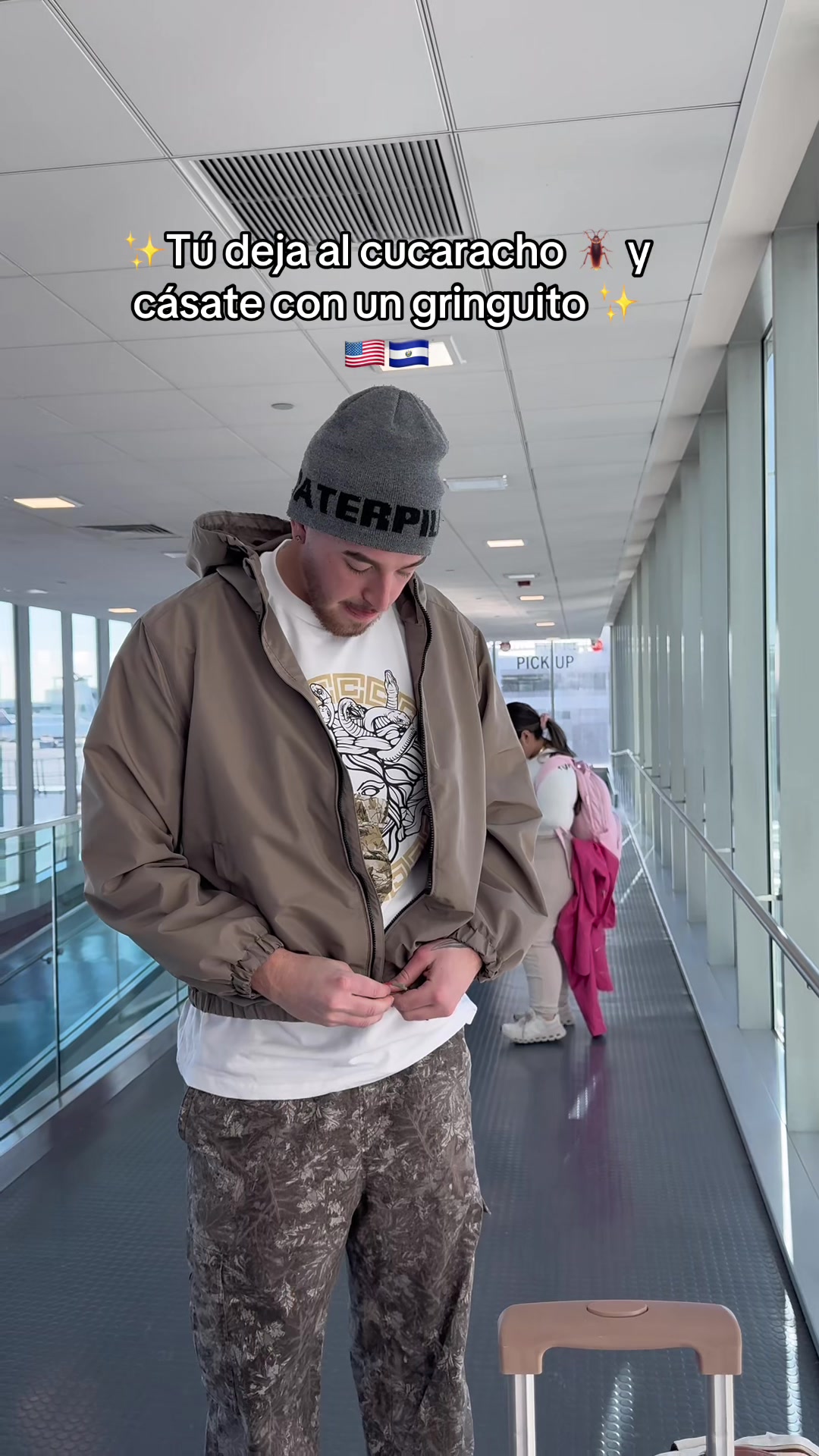 @🇺🇸DerekyLuzma🇸🇻