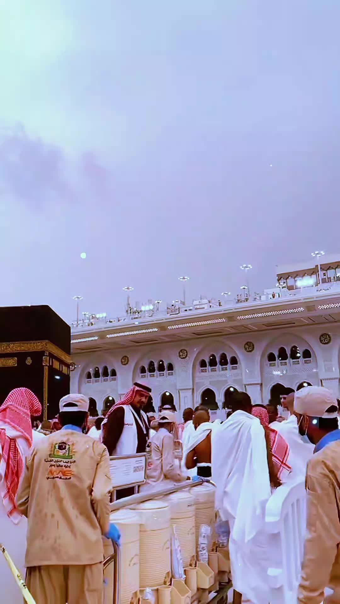 @Bint_e_hawa