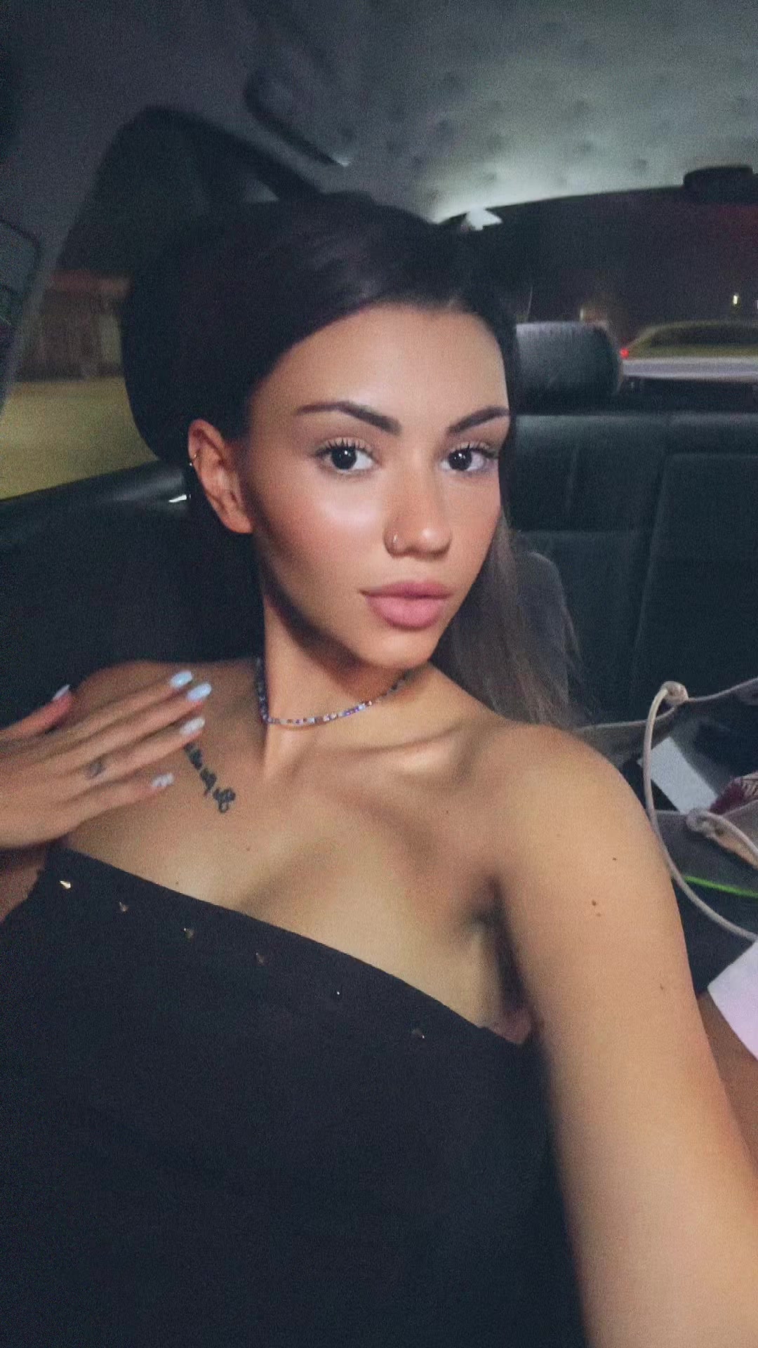 @Niya