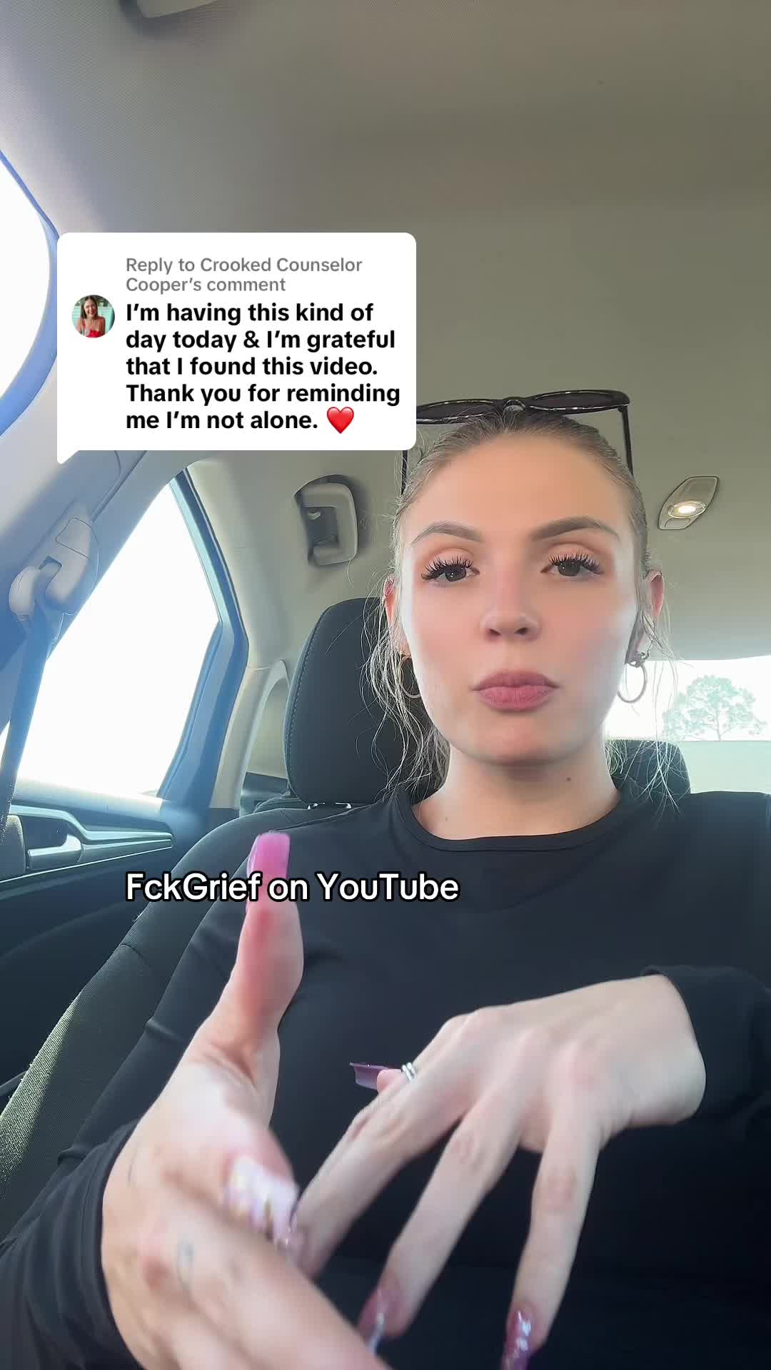@niki&nicole