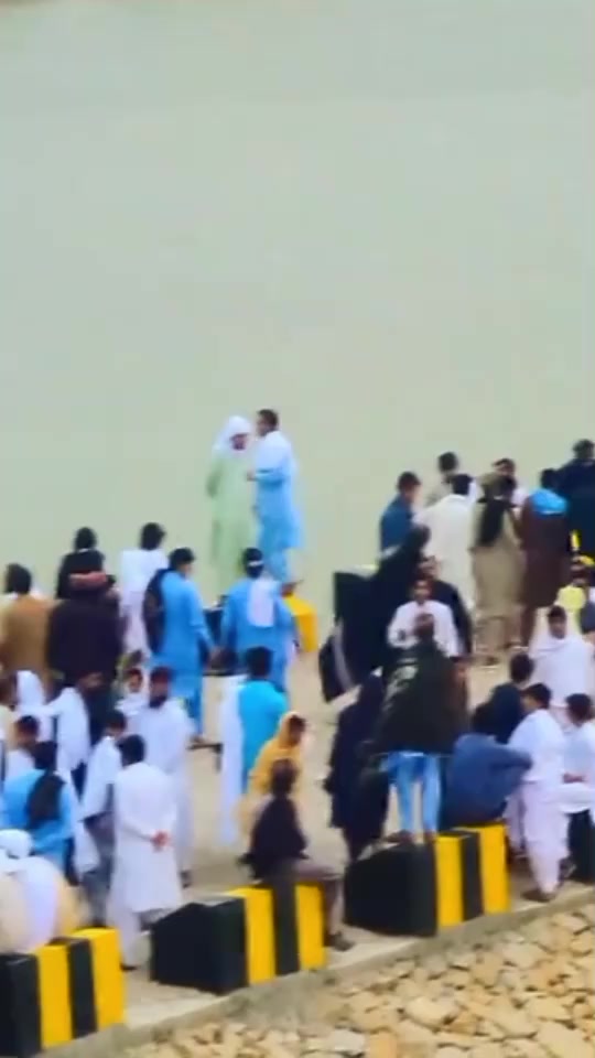 @FM...khan081