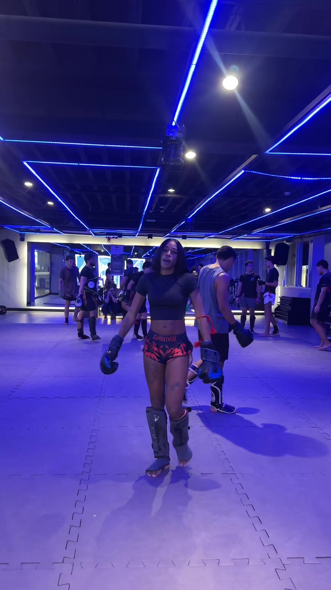 @Vict&oacute;ria Simonns