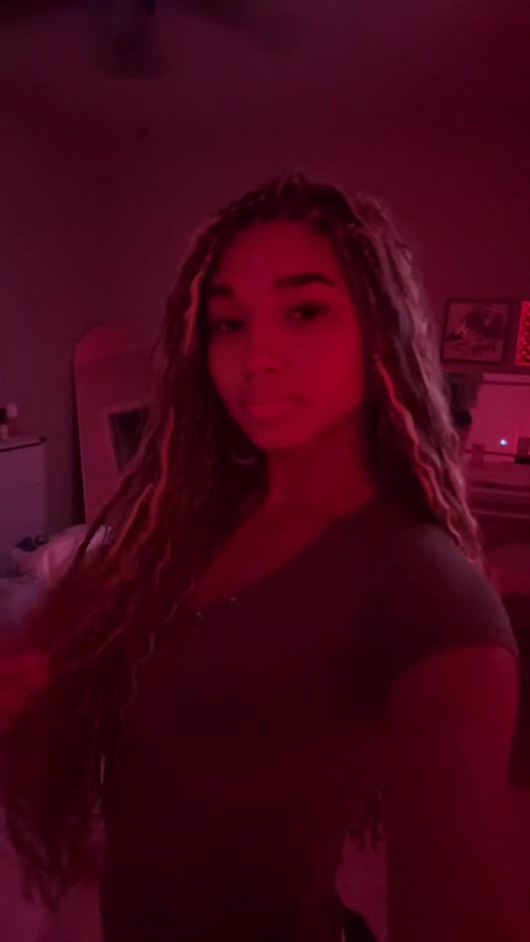 @lightsknbaddie