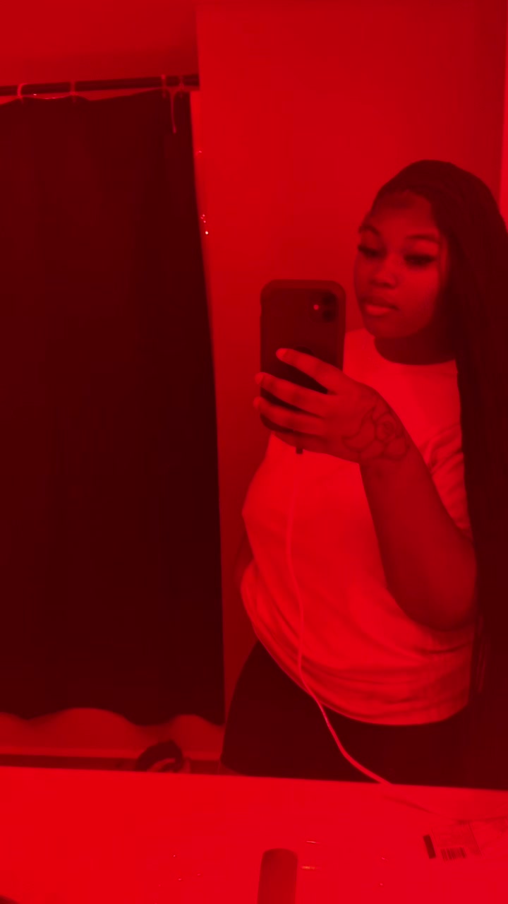 @LADYB😘?