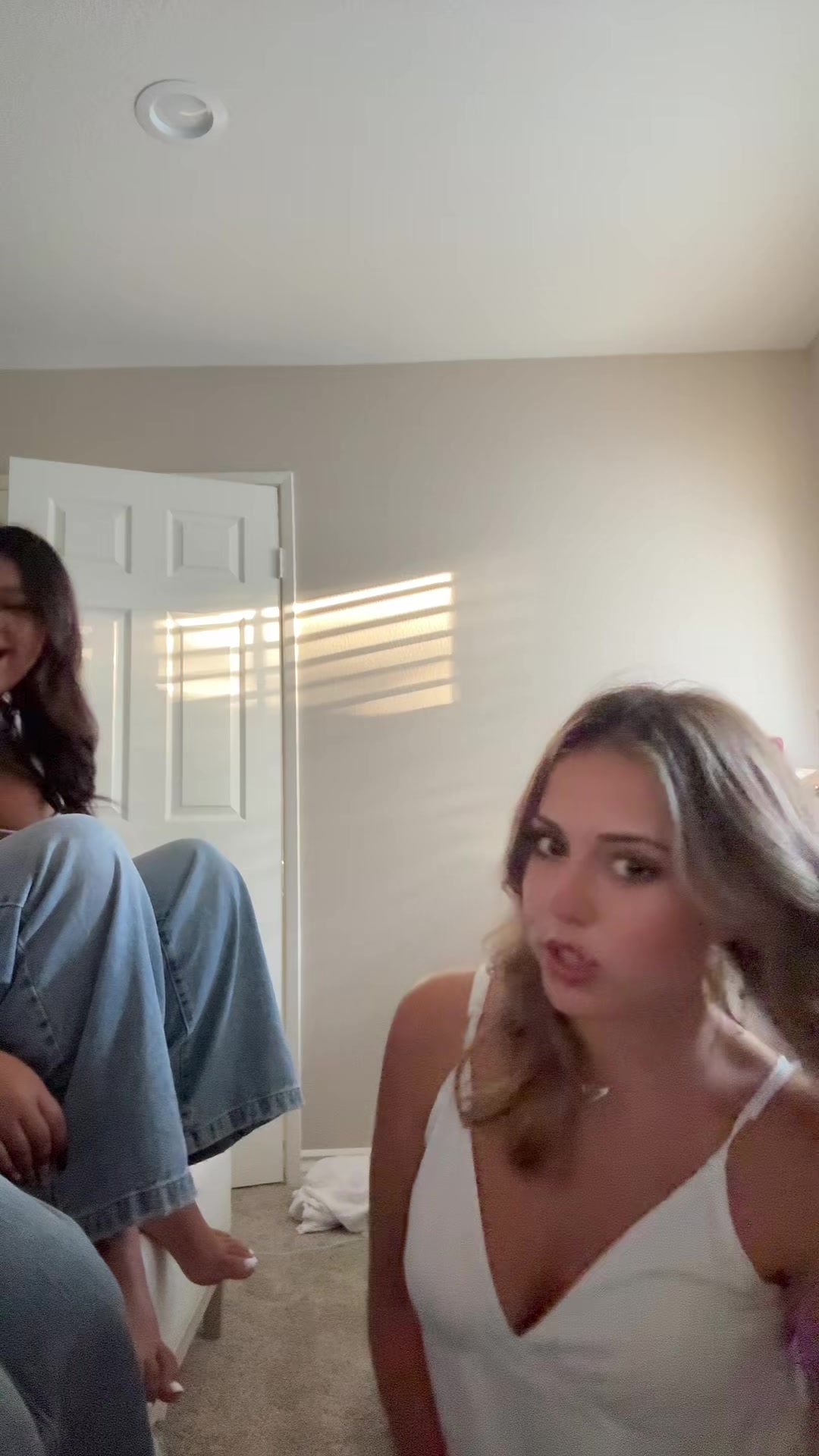 @notameliapesirii