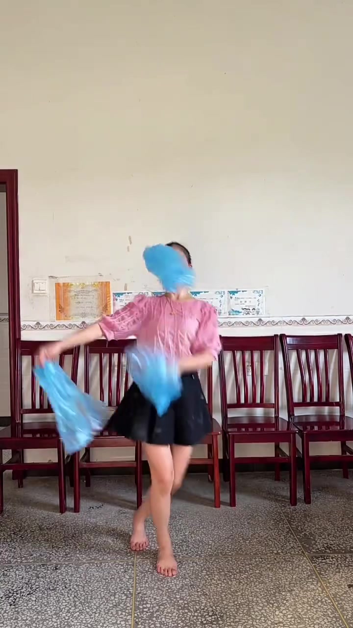 @Garbage Bag Dance