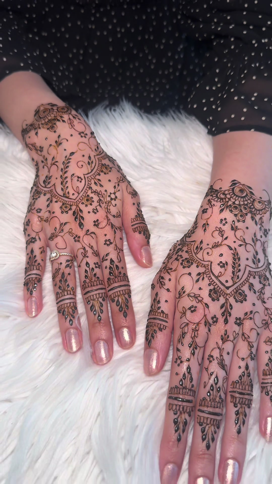 @Sanaasmehndi