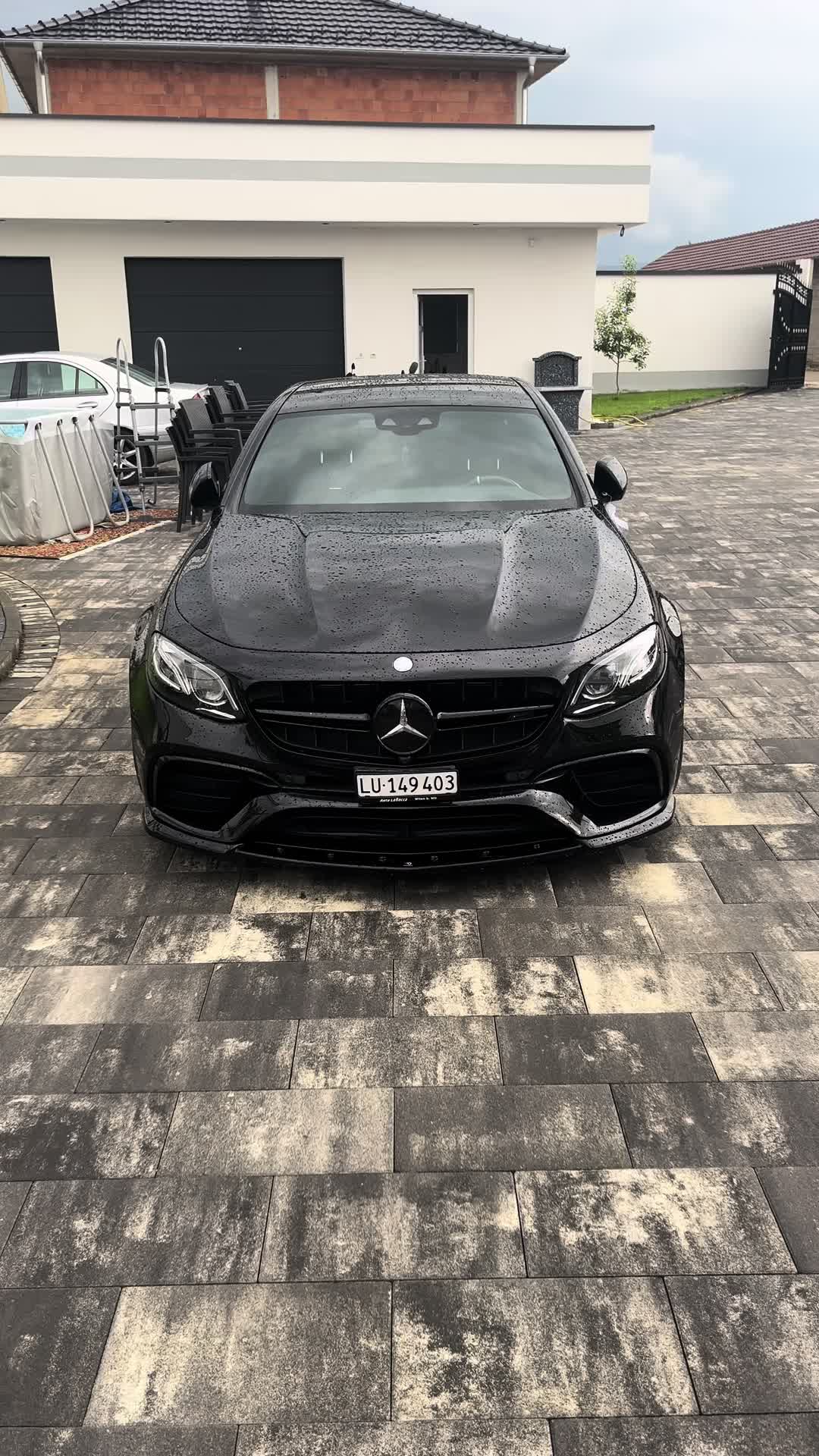 @Elbi.63