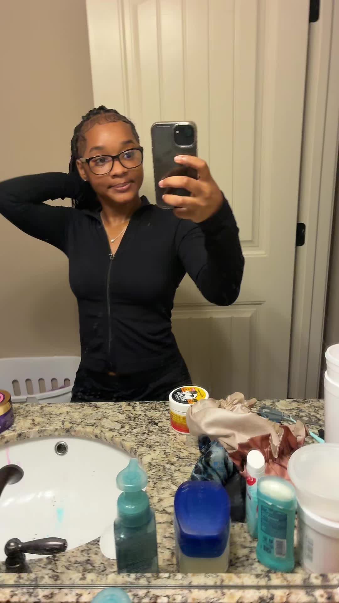 @sneakytayshh