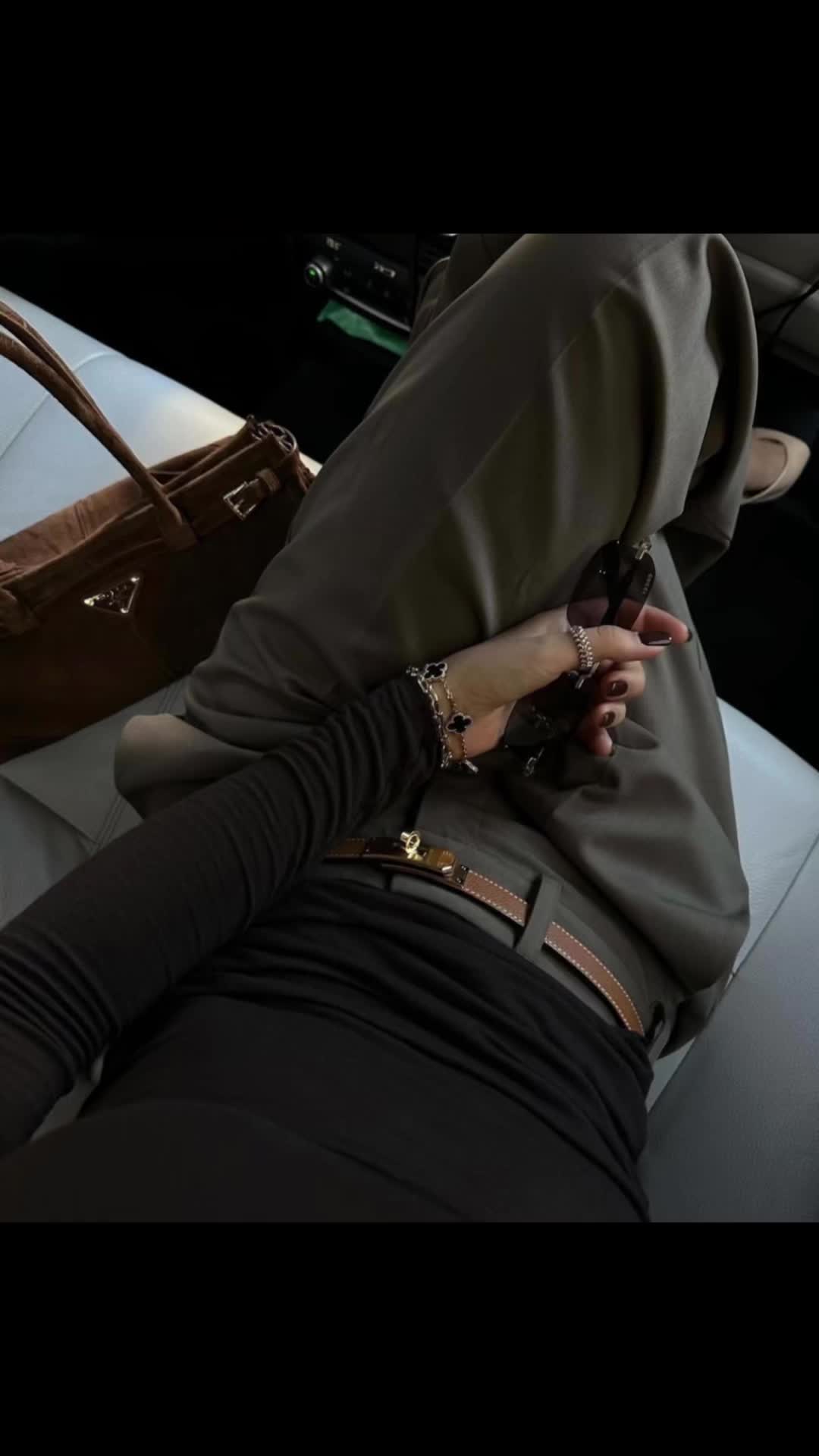 @luxyg1rl