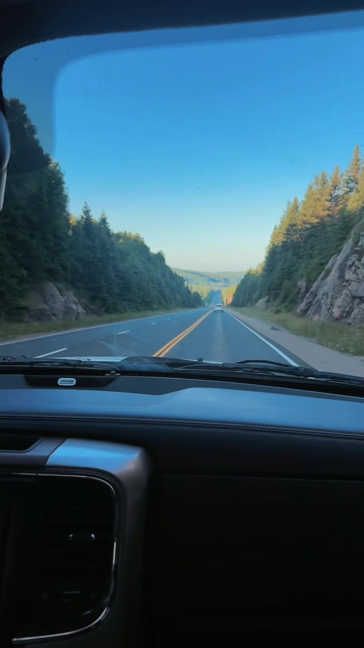 @ياسمين عتيق🍃🇨🇦