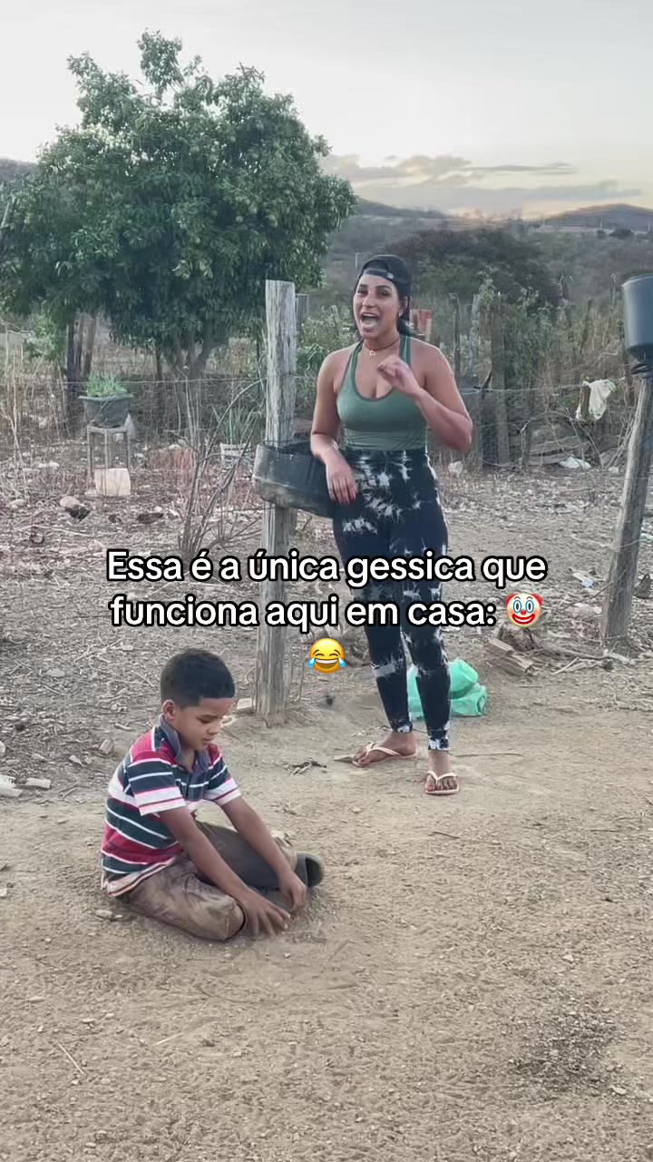 @monicadejatoba
