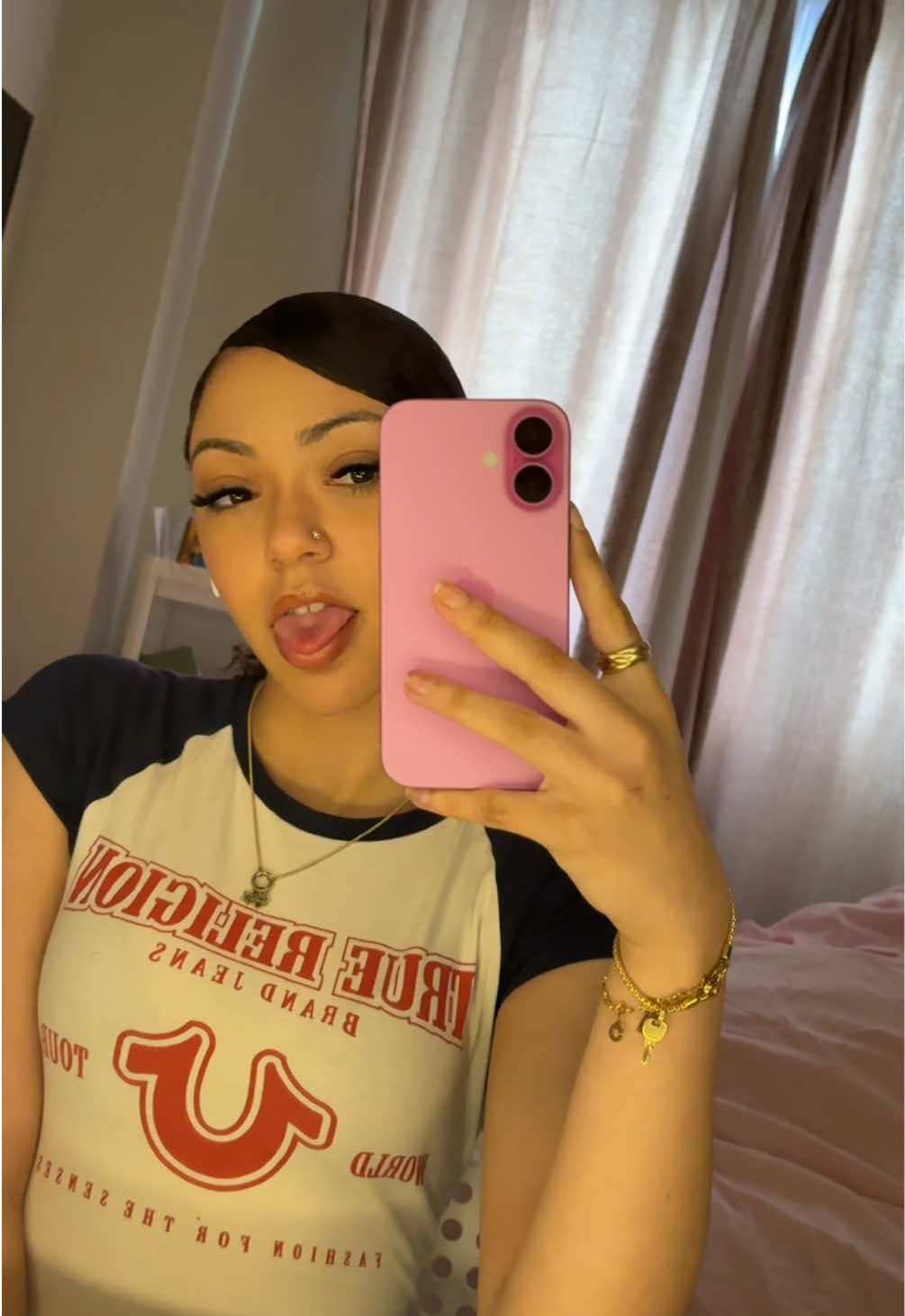 @𝙘𝙝𝙚𝙡𝙨𝙣𝙨 🗝️