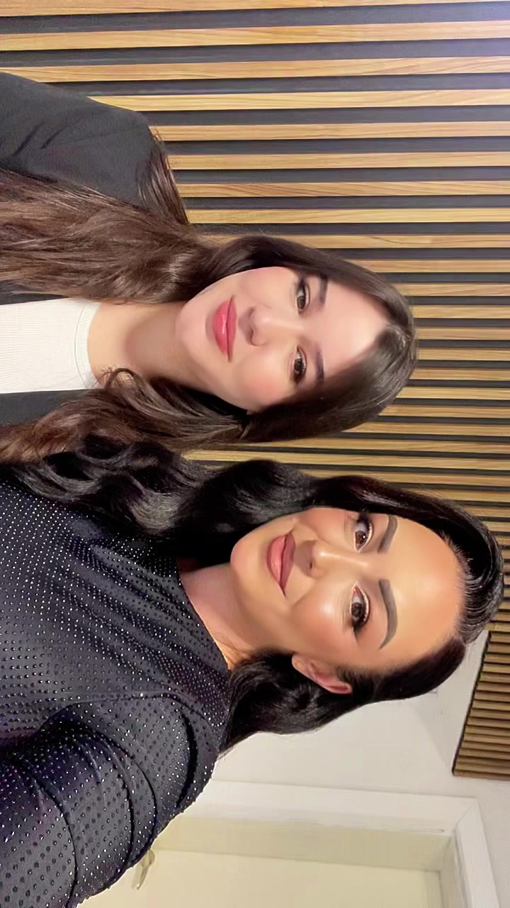 @Dzeni 🦋
