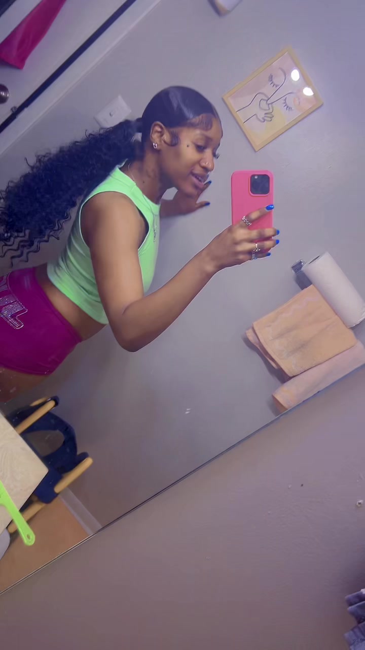 @they_adoreee_tay