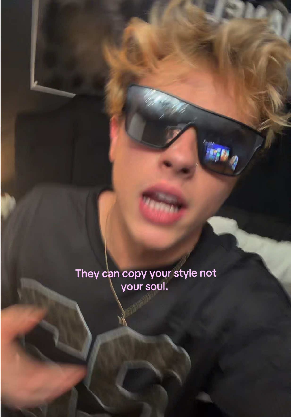 @KYLE WAYNE🌊