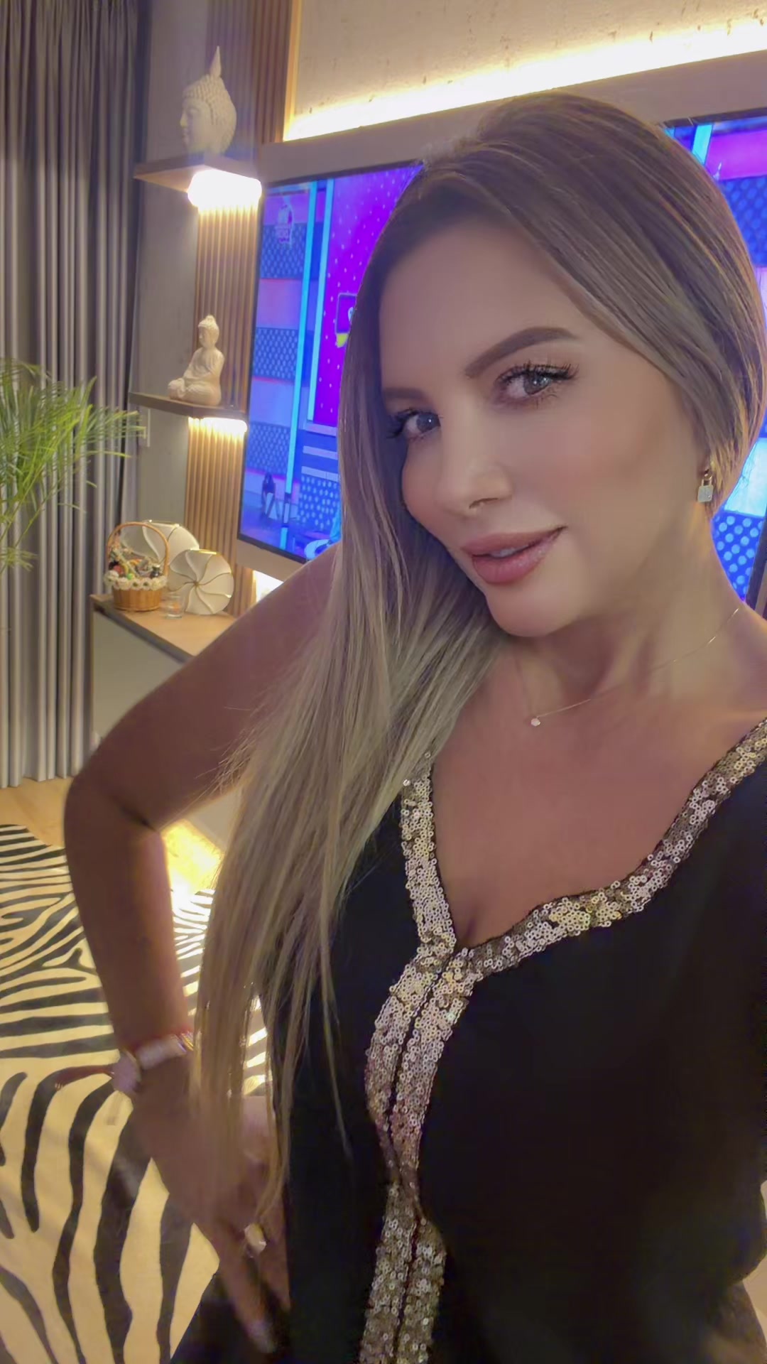@Anna Karyna