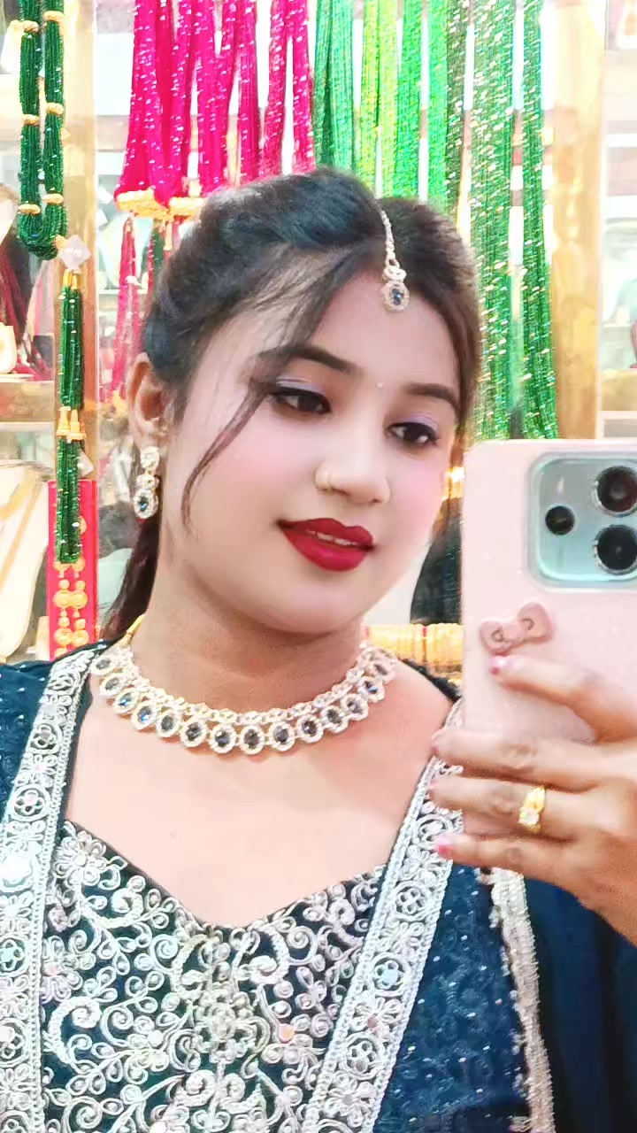 @Mrs...swarnakar Girl💫💫💐💐🪻