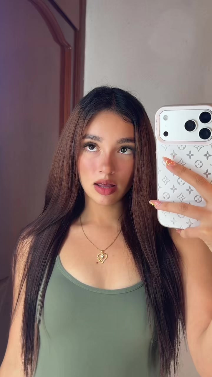 @🍓KarelyGomez🍓