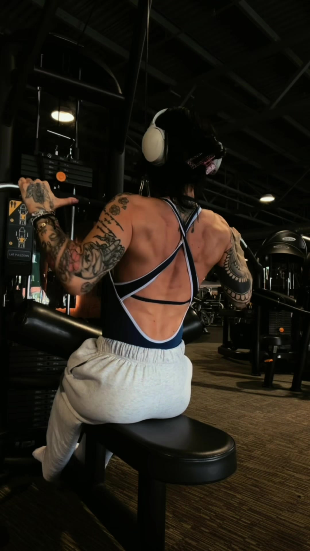 @elleynatasha