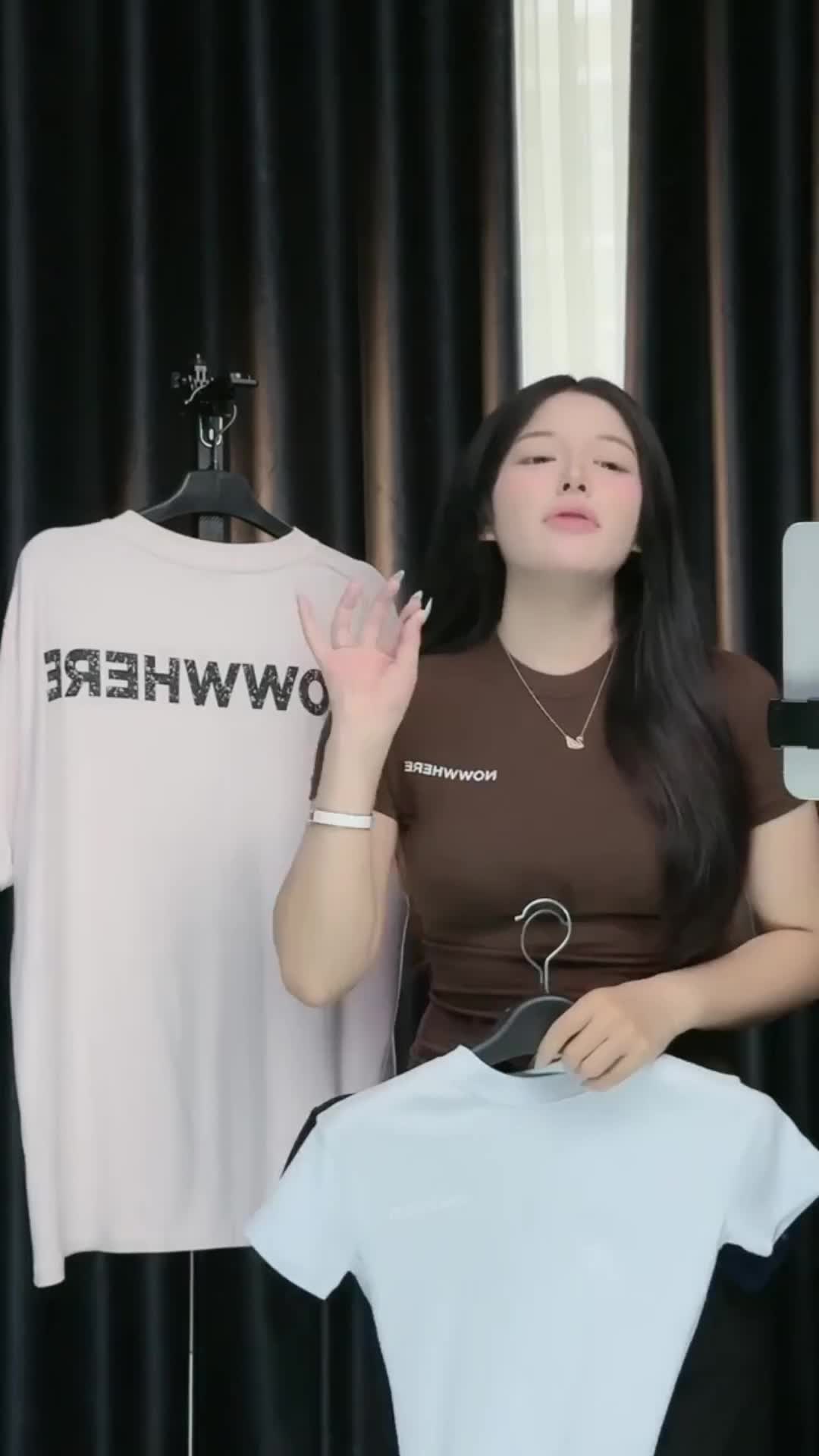 @Nhân vật phụ có gì?