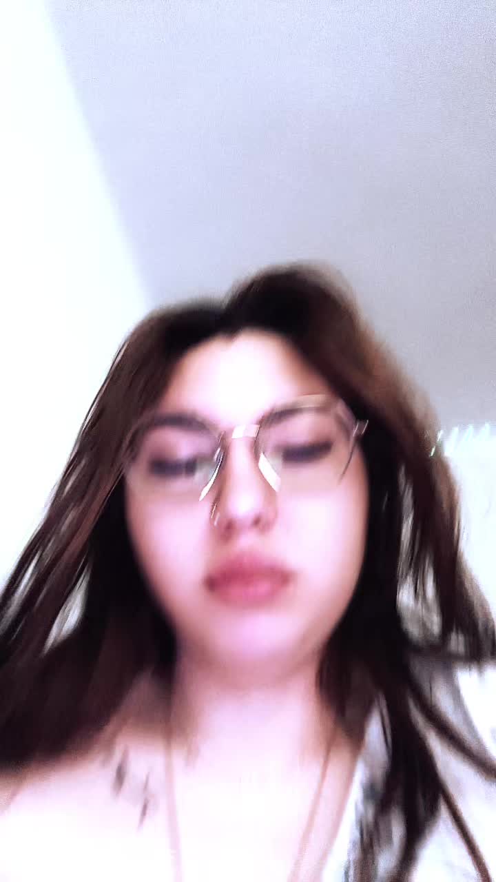 @Laura_23
